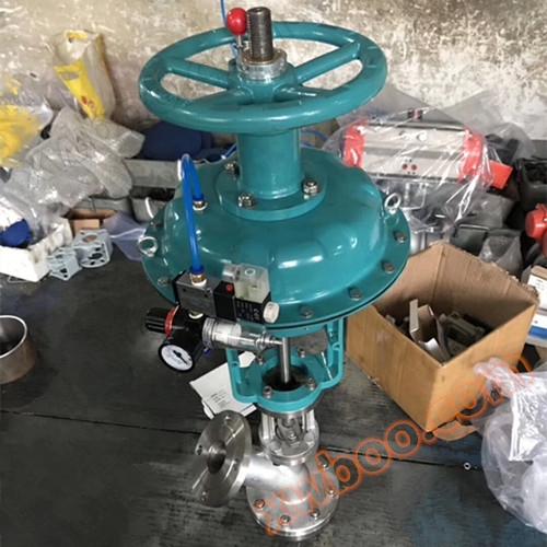 <strong>气动薄膜上展式放料阀</strong> <strong>气动薄膜上展式放料阀</strong>